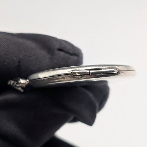 1972 British Vintage Sterling Silver Round Locket Pendant with Sterling Silver Necklace, 11.5g in total, Exquisite Jewellery